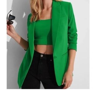 Women’s green suit jacket